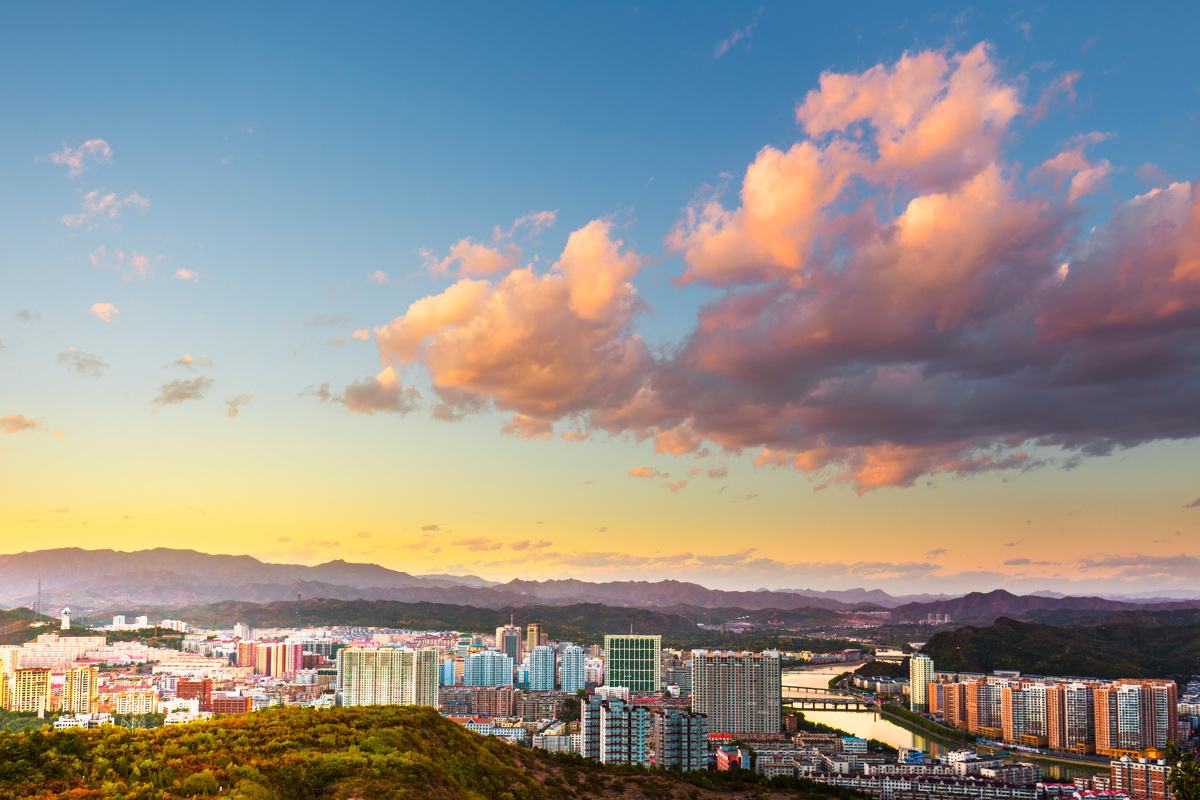 承德，历史长河中的璀璨明珠